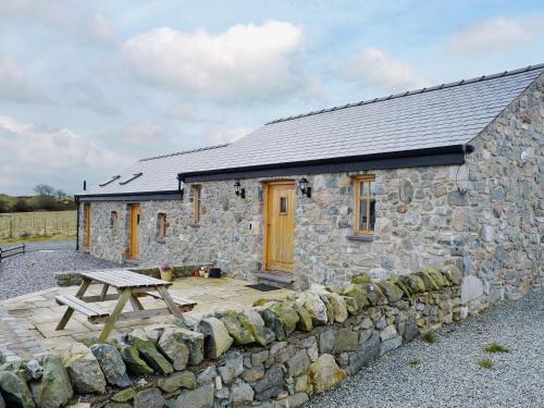 Bodffordd House | The Top Barn