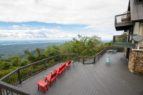 Bluff Mountain House | The Top By Avada Properties