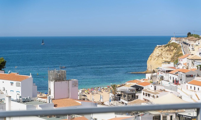 Carvoeiro Ski Chalet | The Townhouse - amazing ocean view!