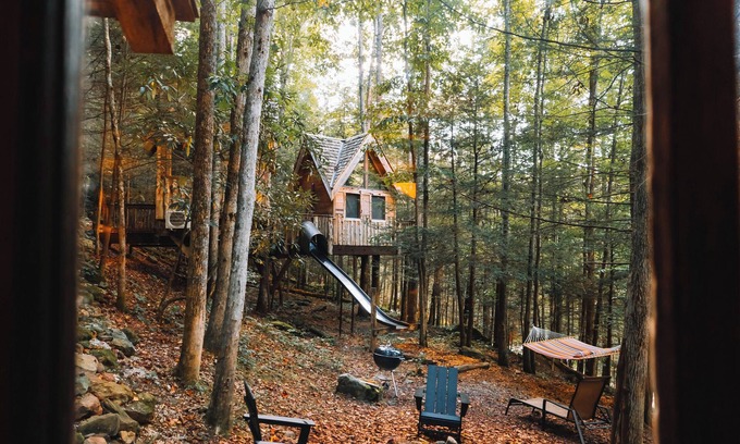 Stanton Hotel | The Tradewinds Treehouse: Family Friendly With A Hot Tub