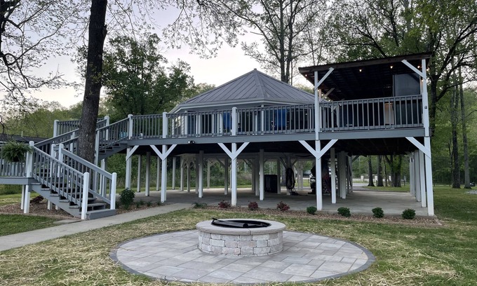 Florence House | The Tree House!