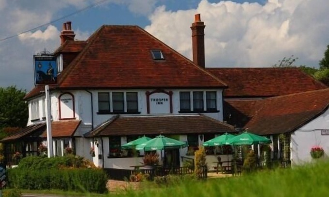 Petersfield Hotel | The Trooper Inn