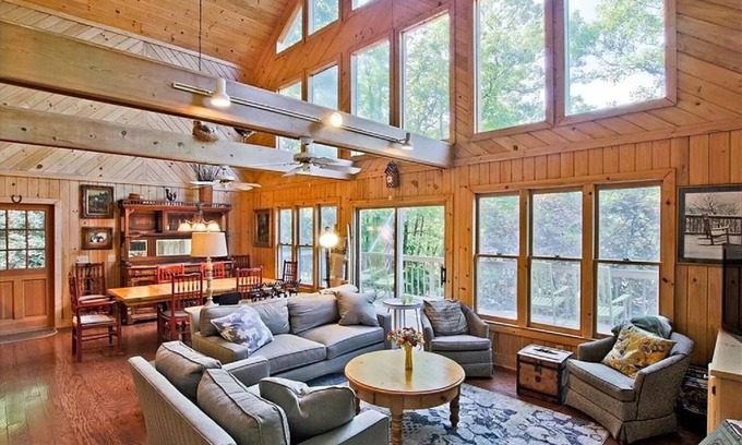 Tate House | "The Twisted Branch" lodge at Bent Tree