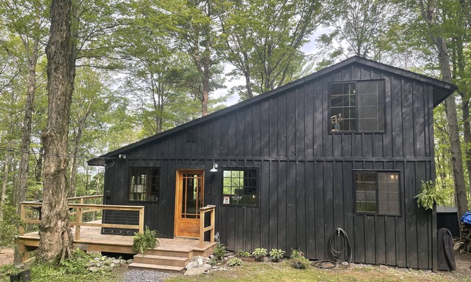 Chatham Cabin | The Upstate Cabin: A secluded getaway in the woods