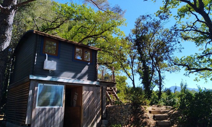 Saint-Hippolyte-le-Graveyron Cabin | The Ventoux hut