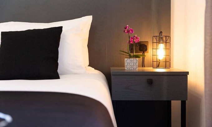 Ta' Giorni Condo | The Valley Room 6 with parking on premises