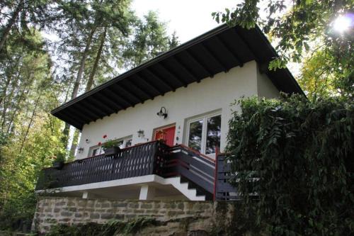 Luxembourg Ardennes House | The Vianden Cottage - Charming Cottage in the Forest