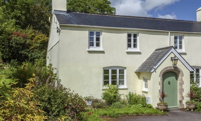 Dulverton Cottage | The Victorian Wing Cottage at Stockham Farm Exmoor