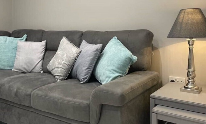 Newry Apartment | The View Apartment 2 - Luxury Open Plan Apartment with City Views