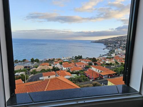Santa Cruz Apartment | The View
