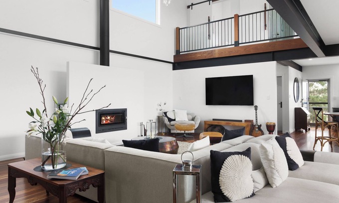 Lithgow City Council House | The View @ Ulandi