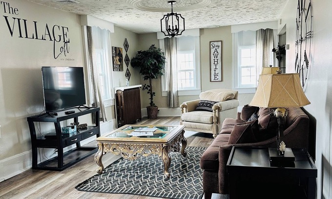 New London Apartment | The Village Loft - A Charming Boutique Loft in New London Ohio