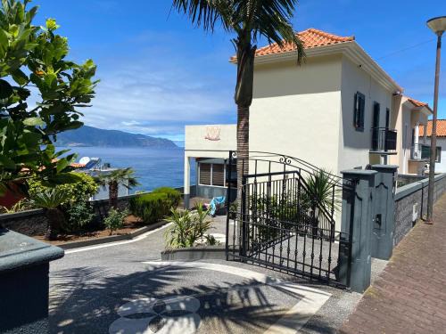Ponta Delgada House | The Vista House