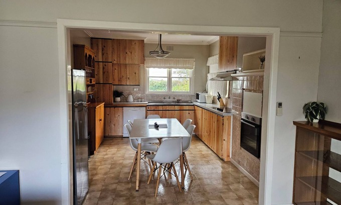 Warrnambool House | The Warrnambool Wharf House