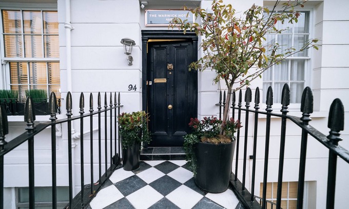 Warwick Hotel | The Warwick by Aura Collection