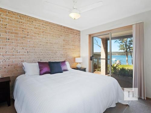 Gwandalan House | The Waterfront