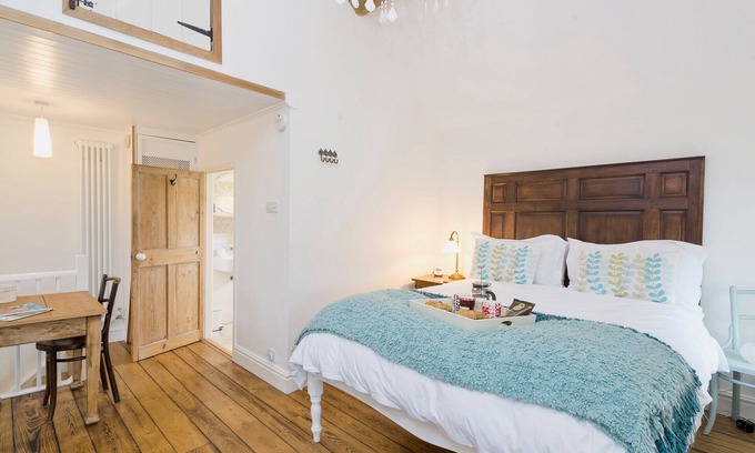 Wirksworth Cottage | The Wee House on the Hill