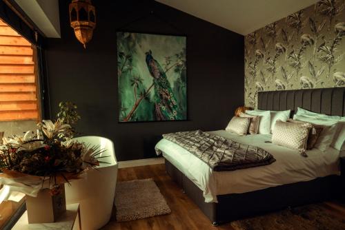 Fence Cabin | The Wellsprings Lodges and Restaurant