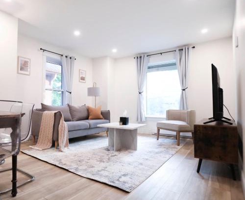 Peterborough Apartment | The Willow Suite Near DT & Hospital