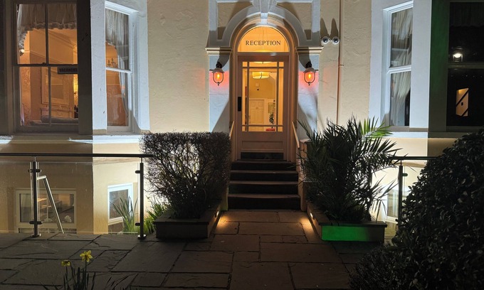 Llandudno Hotel | The Winchmore Hotel