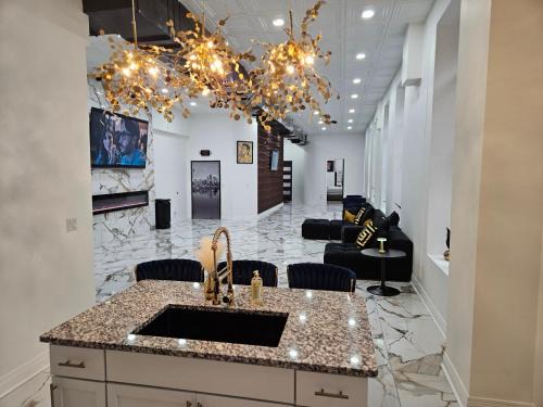 West Main Historic District Apartment | The Winston on Market