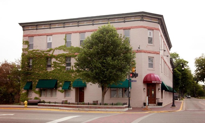Greenville Hotel | The Winter Inn
