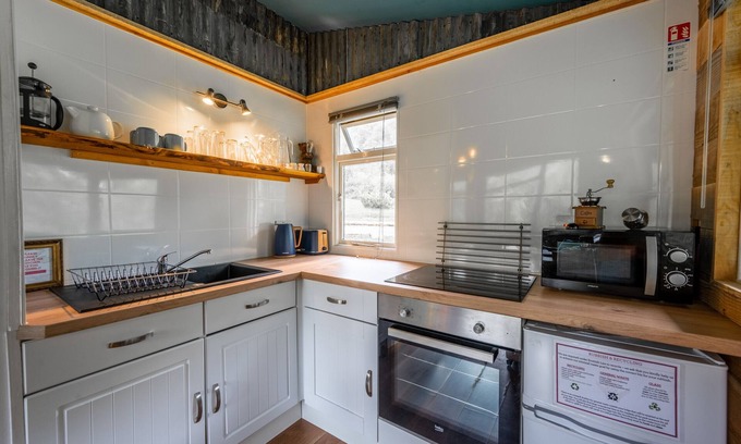 Bunloit Ski Chalet | The Wood Hatch Cabin at Ancarraig Lodges, Loch Ness