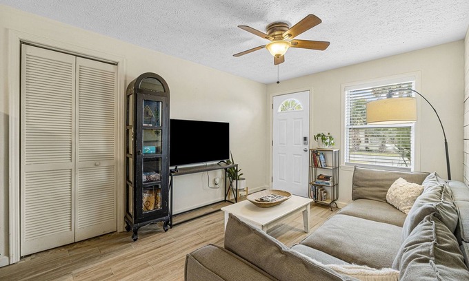 Panama City Beach Cottage | The Yard 2 Bedroom Cottage