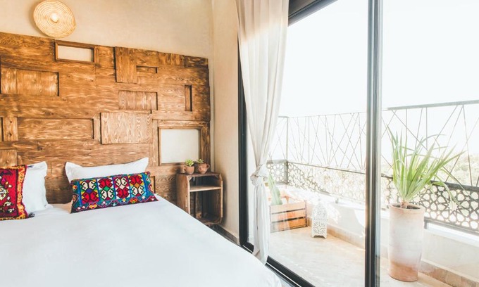 Tamraght Hotel | The Yogi Surfer