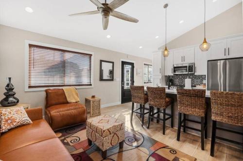 Hillcrest Apartment | The Zen Den by Cardo - Your Luxury Vacay Awaits