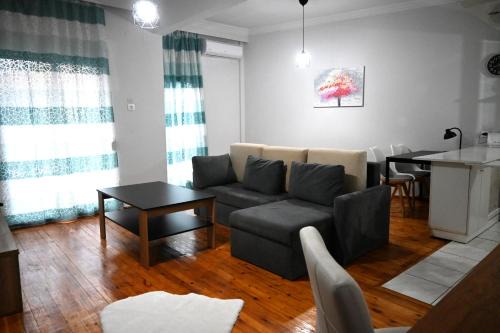 Old Town Apartment | Thessaloniki Tsinari 2 BR With patio