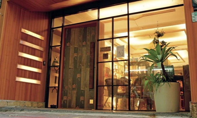 West Central District Bed & Breakfast | Thinking Homestay