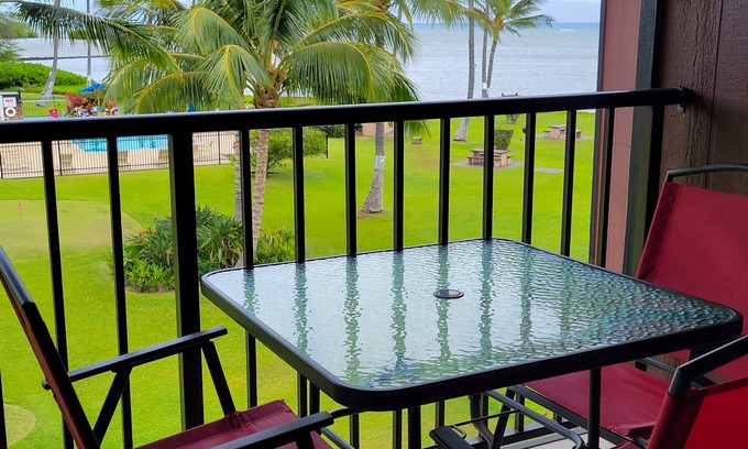 Kaunakakai House | Third-floor condo with ocean views, WiFi, pool, grills & washer/dryer