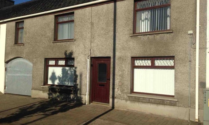 Garvagh House | Third tree house located in Garvagh, 4 bedroom, 2 bathroom property