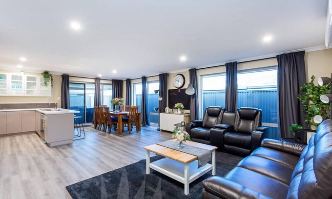 Wellard House | This 4 bedroom, 2 bathroom home is located in the picturesque family-friendly Sunrise Estate. Pet