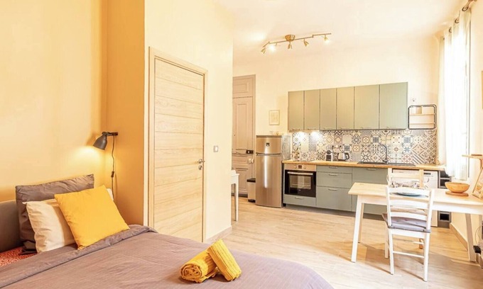 Beausoleil Condo | This condominium is a 0 bedroom(s), 1 bathrooms, located in Beausoleil, Provence-Alpes-Côte d'Azur.