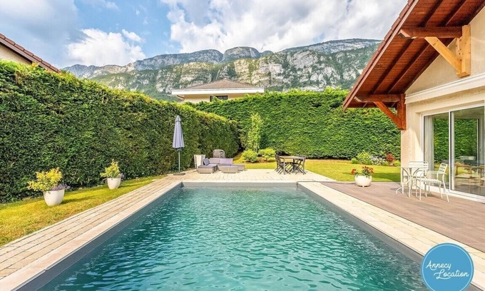 Chaparon House | This house is a 3 bedroom(s), 2 bathrooms, located in Doussard, Auvergne-Rhône-Alpes.