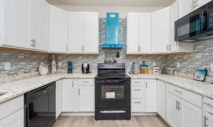 West Columbus House | This house is a 4 bedroom(s), 2.5 bathrooms, located in Columbus, OH, OH.