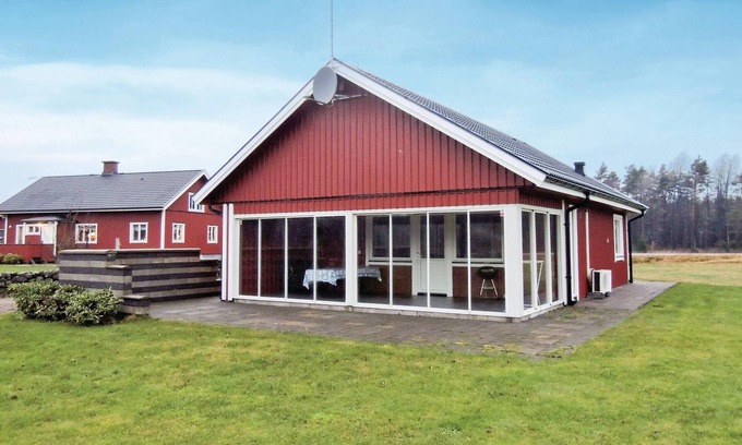 Oskarstrom House | This modern vacation home offers a high standard and is situated on a large, almost park-like plot i