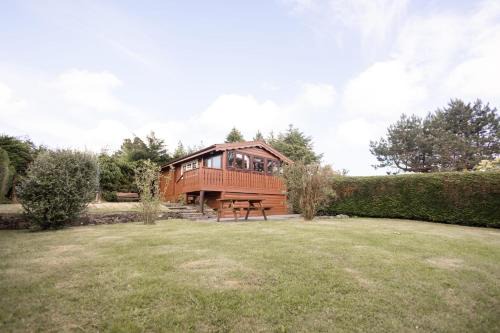 Bronaber House | Thistledonia