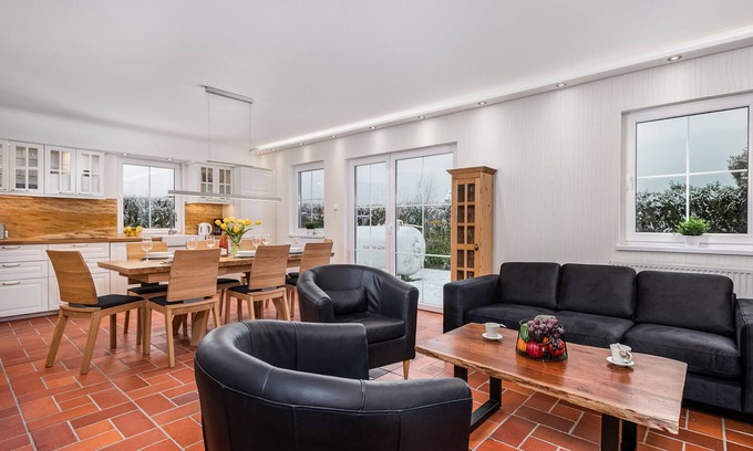 gmina Wolin House | Three-Bedroom House Muschel II with balcony