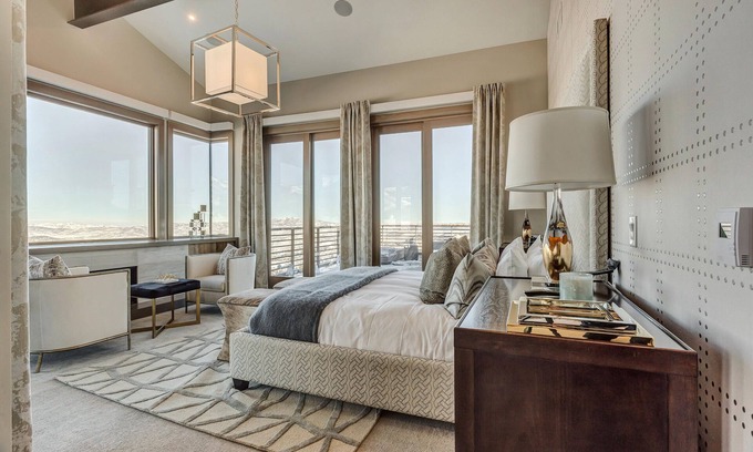 Deer Valley Condo | Three Bedroom Penthouse 3 Apartment Hotel by RedAwning