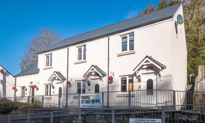 Parkmill House | Three Cliffs Cottage - 2 Bedroom - Parkmill