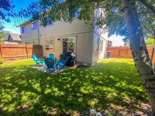 Sisters House | Three Peaks Retreat