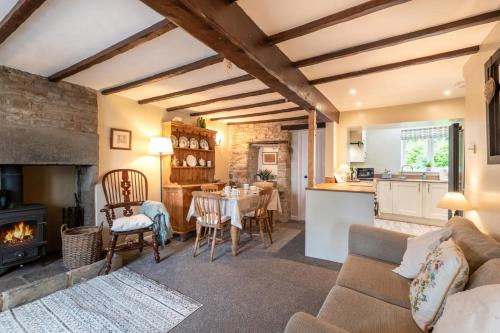 Great Hucklow House | Thrift Cottage
