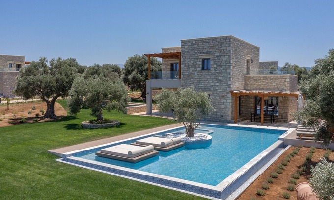 Prinos Villa | Thyme villa,Huge private pool,Garden,near amenities