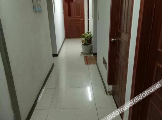 Caidian District Hotel | Tiantian Accommodation (Wuhan Business School)