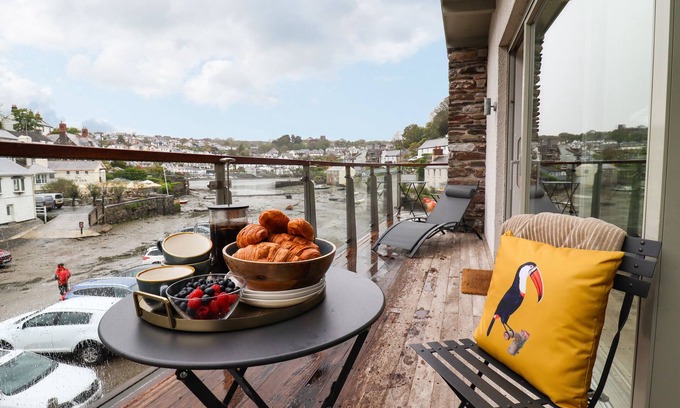 Noss Mayo Cottage | Tidal Waters
