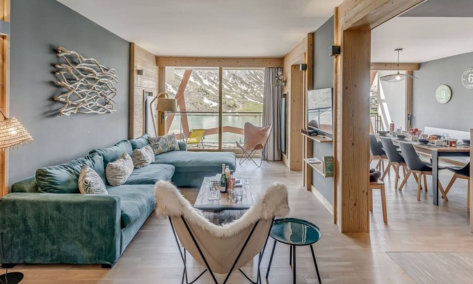 Tignes le Lac Apartment | Tignes: Stunning 5-room apartment for 8 with south balcony and hotel services