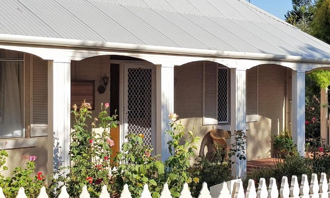 Glen Forrest Apartment | Tillbrook Cottage